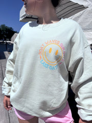 BOAT WAVES SUN RAYS LAKE DAYS SWEATSHIRT
